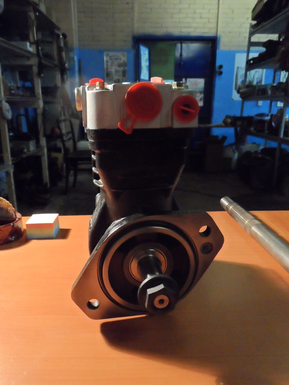 Компрессор в сборе Cummins 4988676/4898083 YUTONG