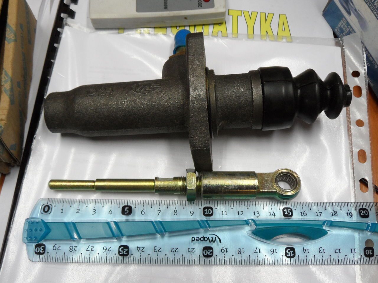 Цилиндр сцепления главный 1608-00104 YUTONG 6852
