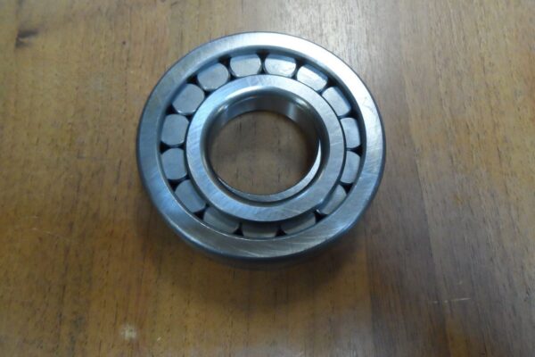 Подшипник промeжуточного вала, хвостовика редуктора ЗМ 1701-00337 Yutong
