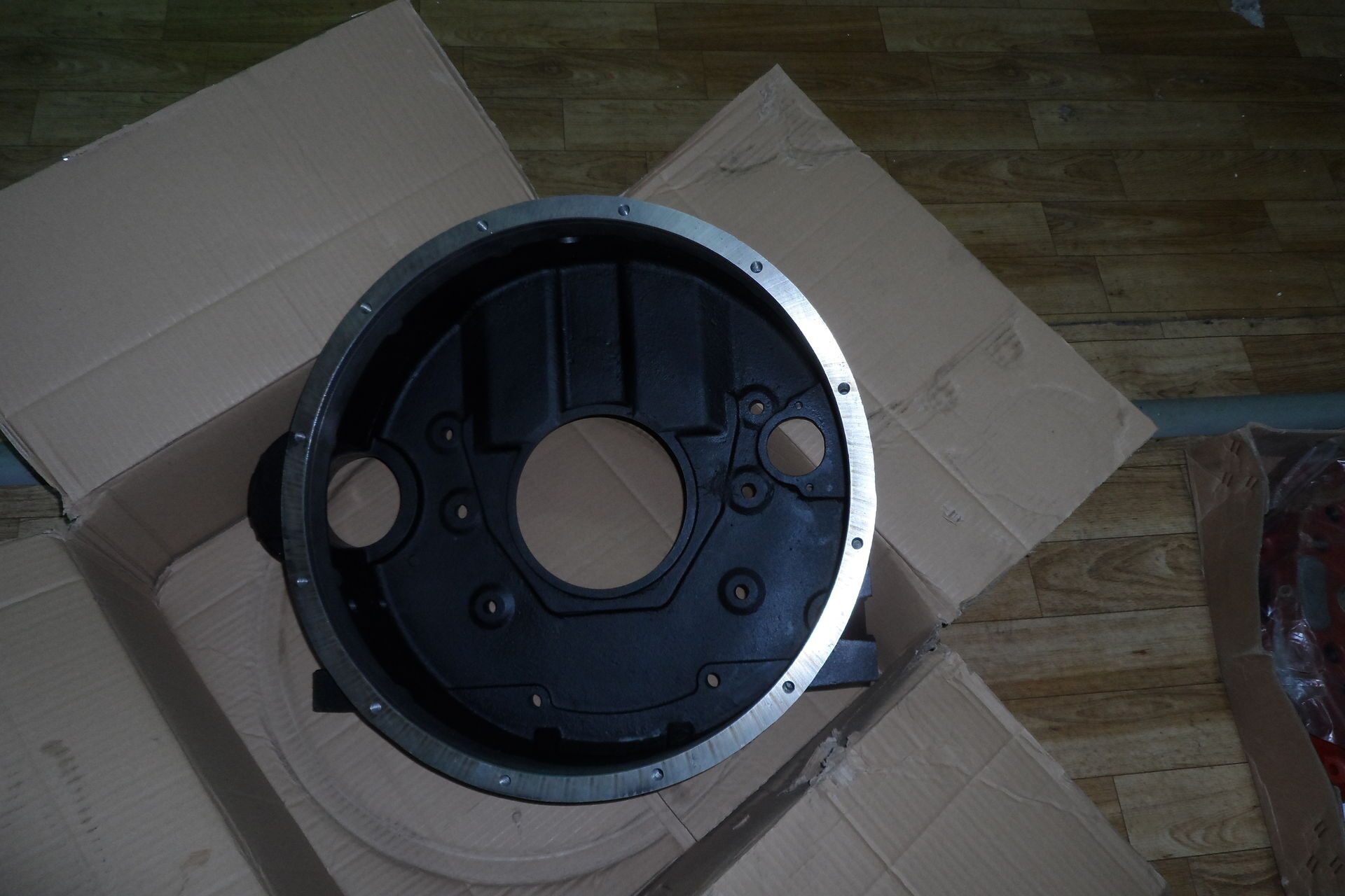 Картер маховика двс Cummins 4BT,6BT,ISBe. EQB180-210 3960410/4943480 YUTONG, ЛИАЗ — изображение 3