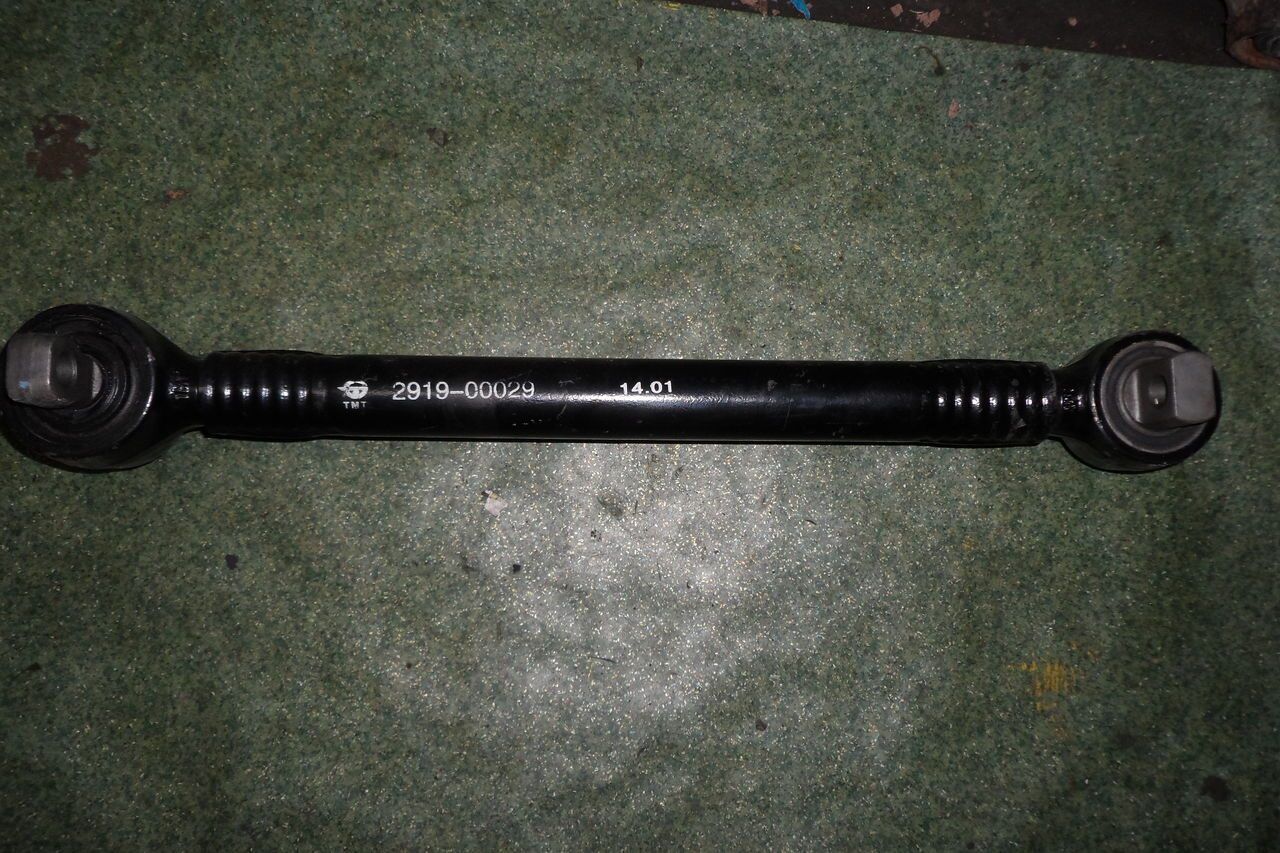 Тяга реактивная нижняя 2919-00029 заднего моста ZK6899 L=645mm
